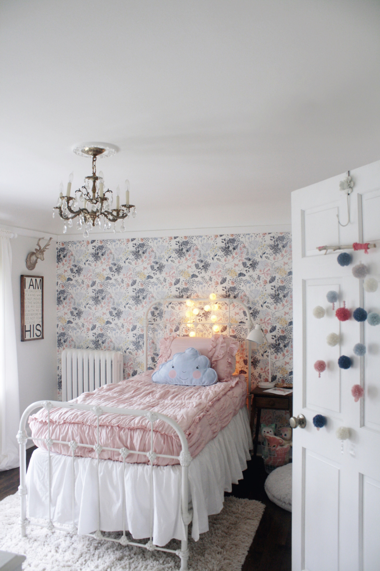 KindredVintageCo - Bedroom Mini-Makeover